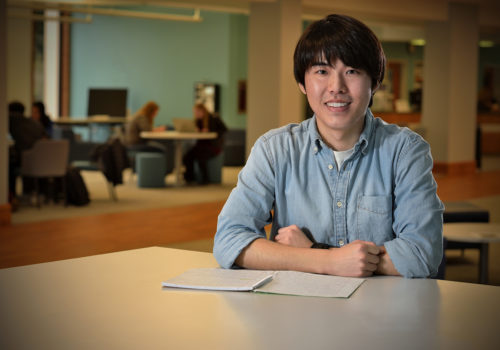 Statesman Scholar Mike Ahn